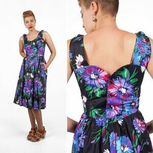 NWT Deadstock Vintage 1970s/80s Floral Fit Flare Dress Sweetheart Neckline Lanz